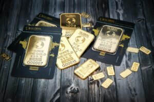 how-to-start-long-term-investment-gold-or-debt